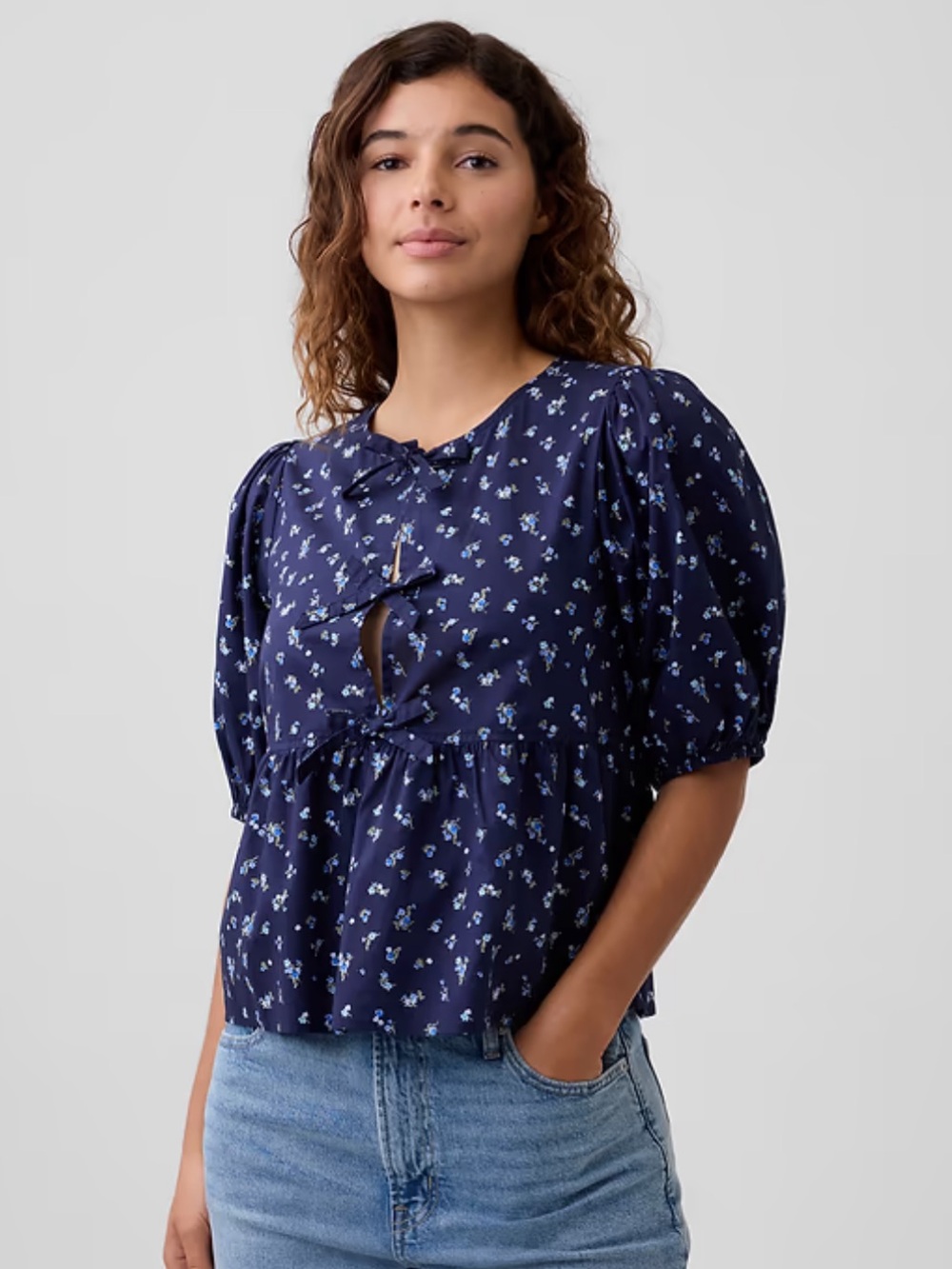 GAP Tie-Front Puff Sleeve Top